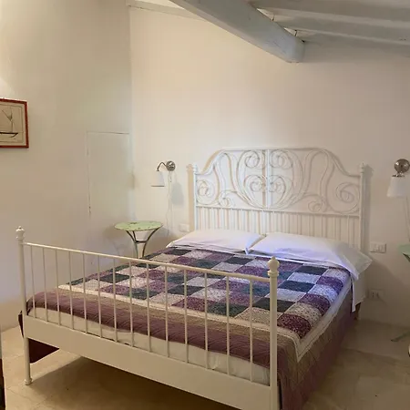 Casa Con Piscina A Portoferraio Apartment