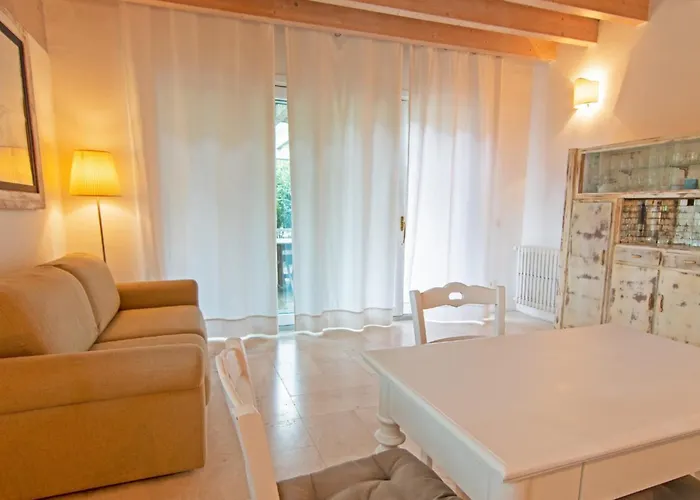 Casa Con Piscina A Portoferraio *